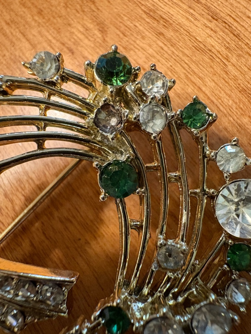 Vintage Coro Clear/Green Rhinestone Pin - Picture 5 of 5